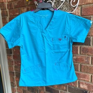 Med Couture Bright Teal V-Neck Scrub Top